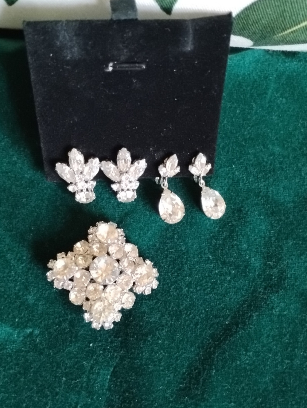 Vintage Crystal Brooch With Earrings
